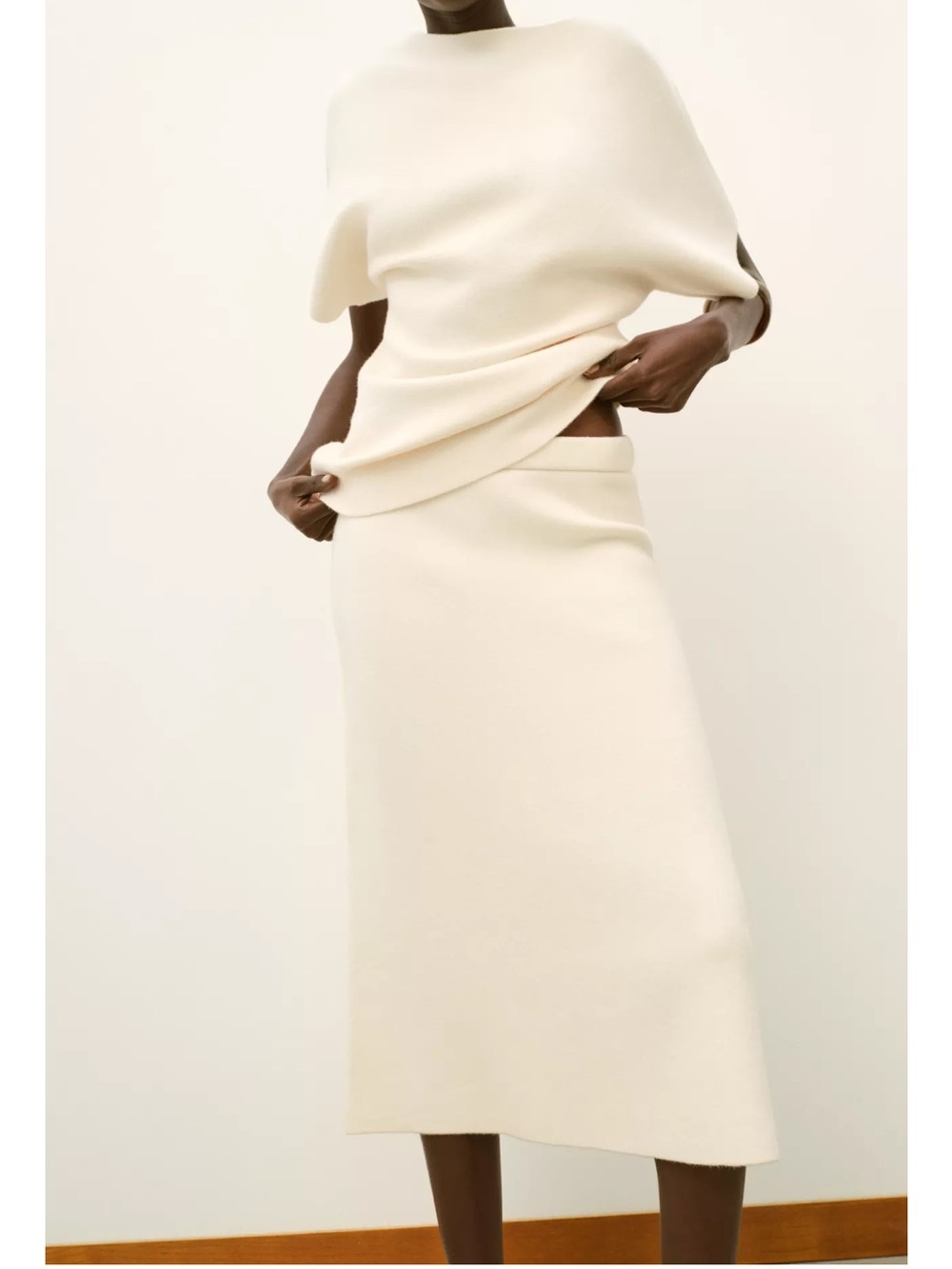 Zara Cream Midi Knit Skirt - Picture 2 of 7